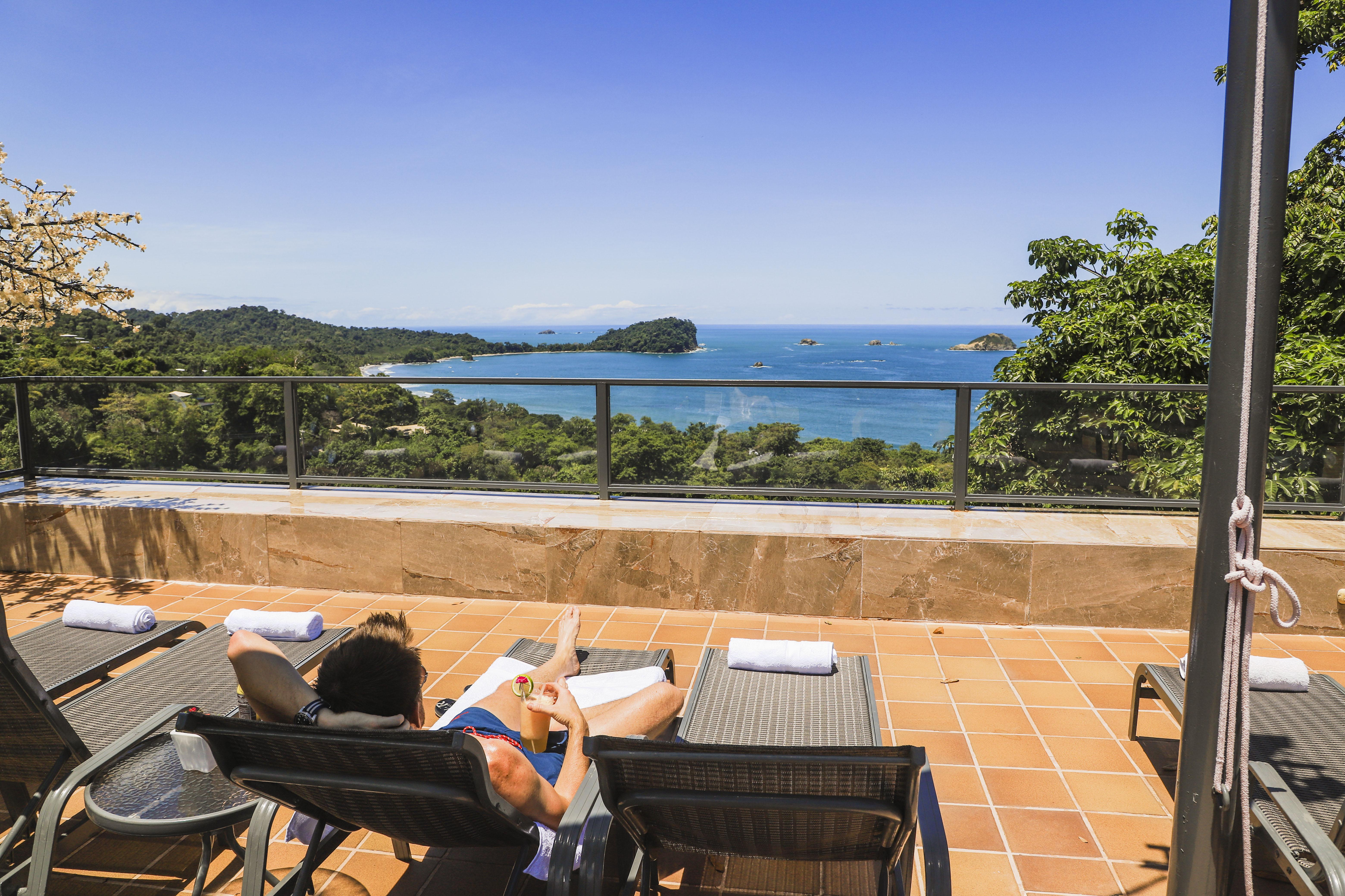 La Mansion Inn مانويل أنطونيو المظهر الخارجي الصورة