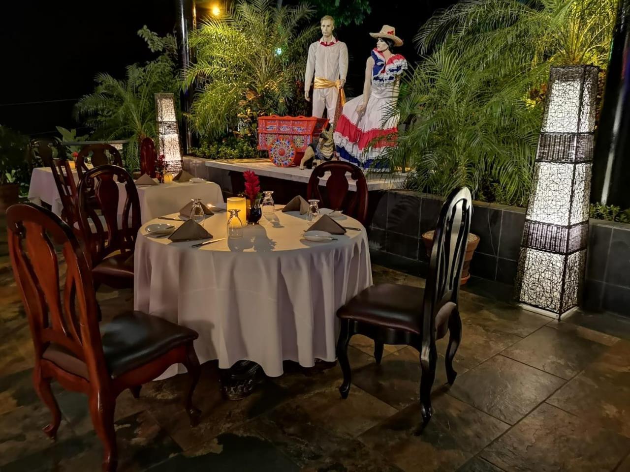 La Mansion Inn مانويل أنطونيو المظهر الخارجي الصورة